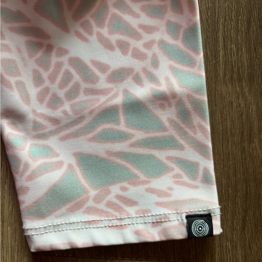 Onzie Pink and Gray Patterned High Rise Leggings, Size Small - Picture 8 of 8